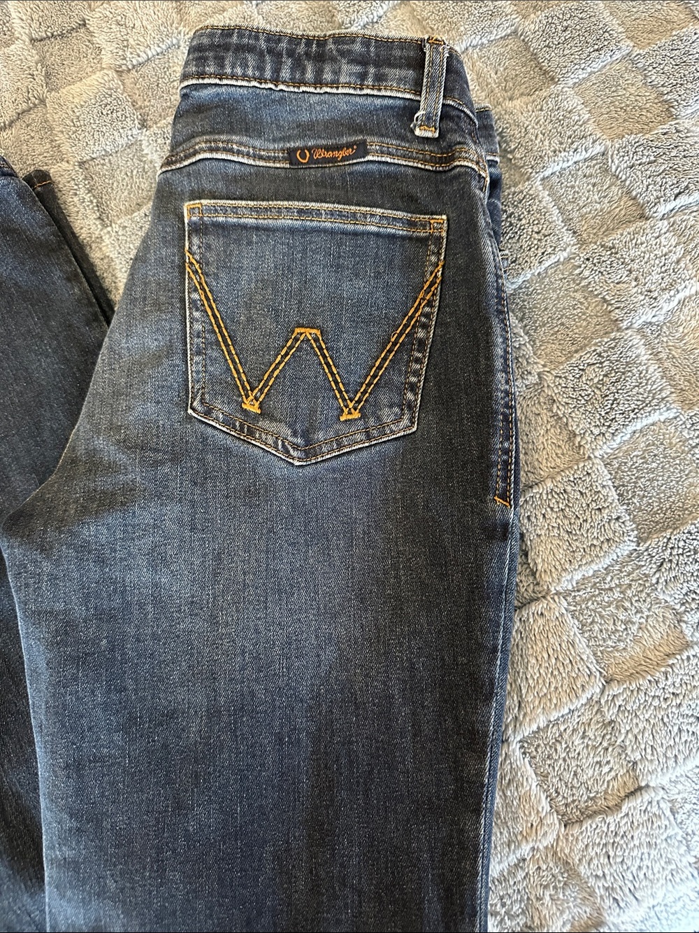 Wrangler Willow Women's Ultimate Riding Jeans with Contrast Stitching 31 Long